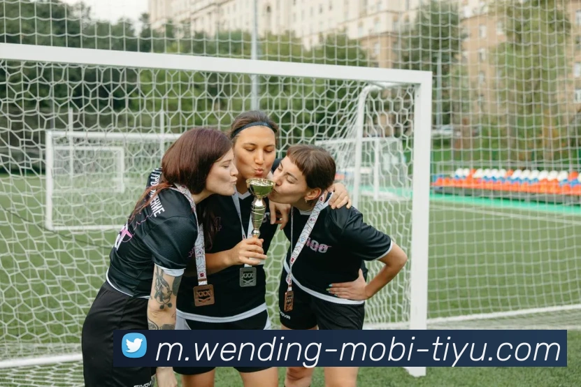 问鼎娱乐APP 封面图